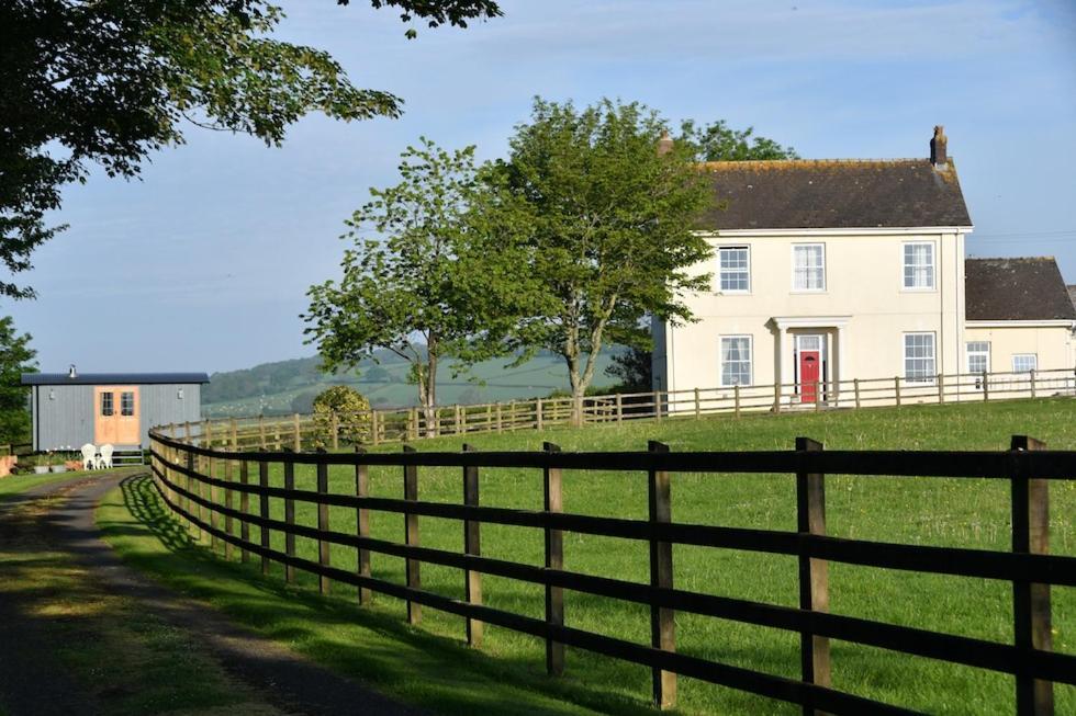 Glascoed Farmhouse Carmarthen Ngoại thất bức ảnh
